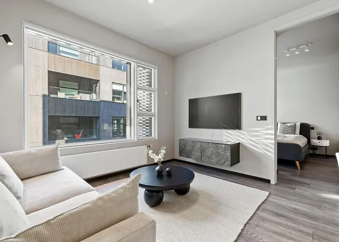 Cozy Lux 2Br & 2Ba City Center With Free Parking