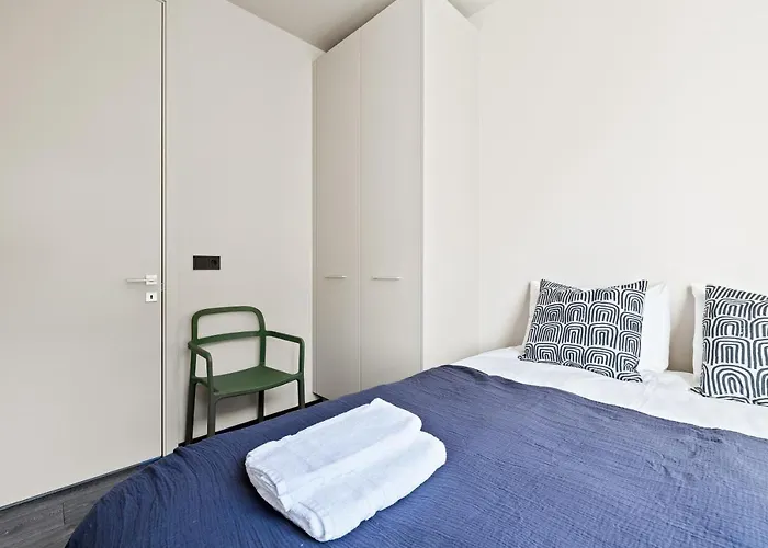 Cozy Lux 2Br & 2Ba City Center With Free Parking